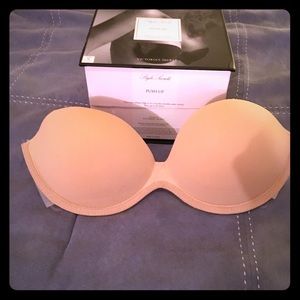 Push up adhesive bra
